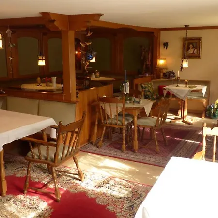 Aussichtsbauernhofpension Hof Gretchens Couette-café
